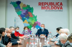 Chiar dacă încă se mai află în exercițiu, Igor Dodon a participat la ședința deputaților PSRM